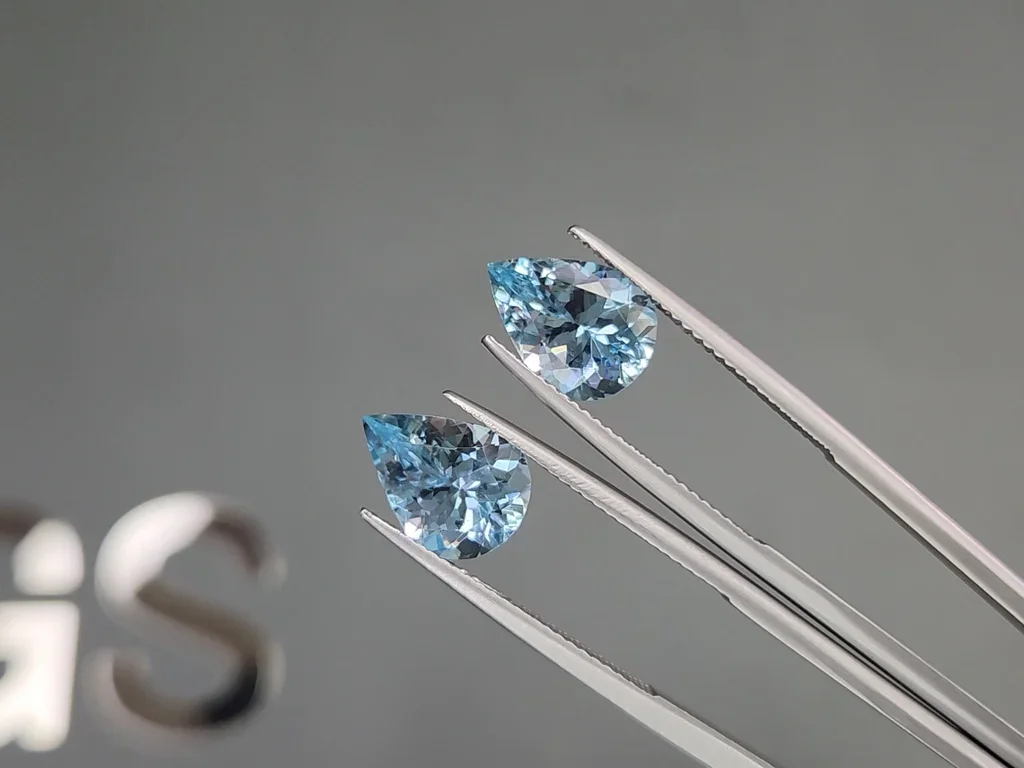 Pair of pear-cut aquamarines 4.73 carats, Madagascar  Image №3