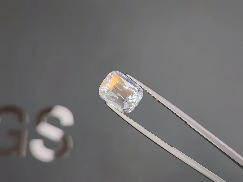 Moonstone cut cushion 5.15 carats, Madagascar Image №3