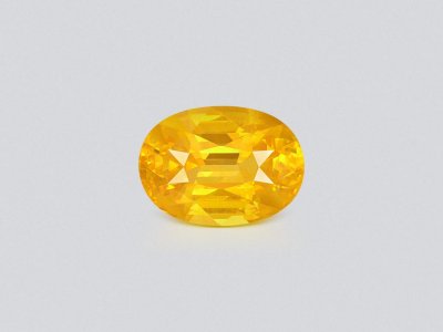 Golden yellow sapphire in oval cut 7.04 carats, Sri Lanka  photo