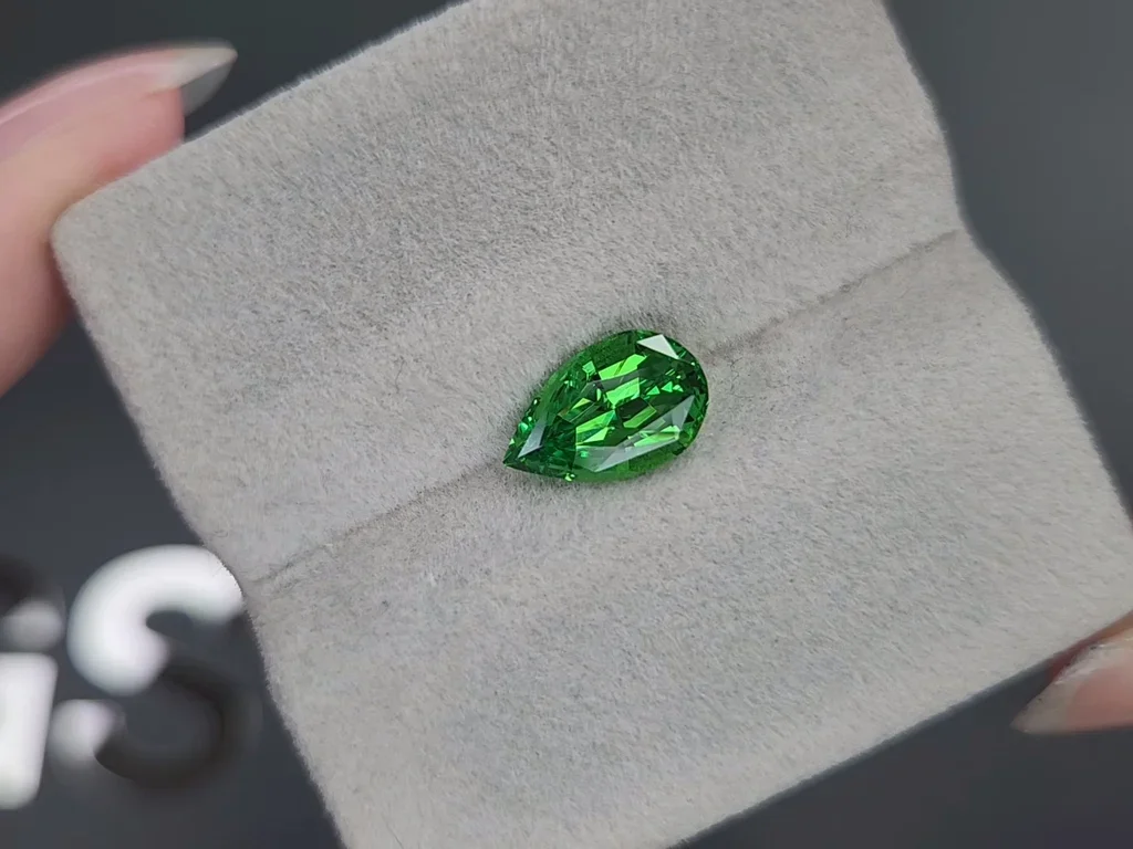 Intense Green tsavorite garnet in pear cut 2.24 carats, Tanzania  Image №4