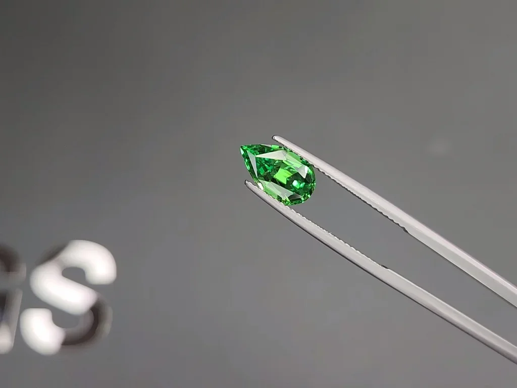 Intense Green tsavorite garnet in pear cut 2.24 carats, Tanzania  Image №3