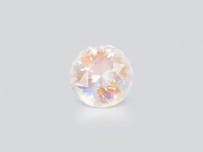 Large rainbow moonstone in round cut 17.15 carats, Madagascar photo