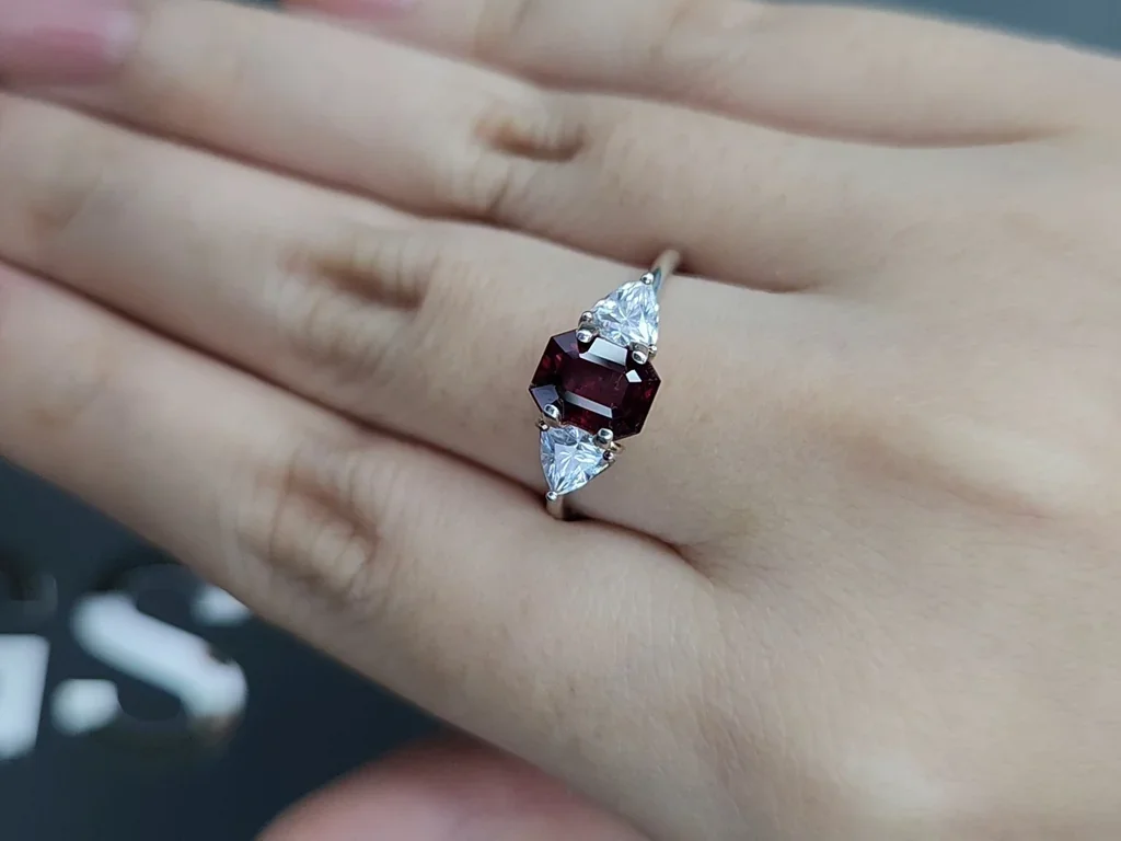 Ruby in octagon cut 1.57 carats, Africa Image №5