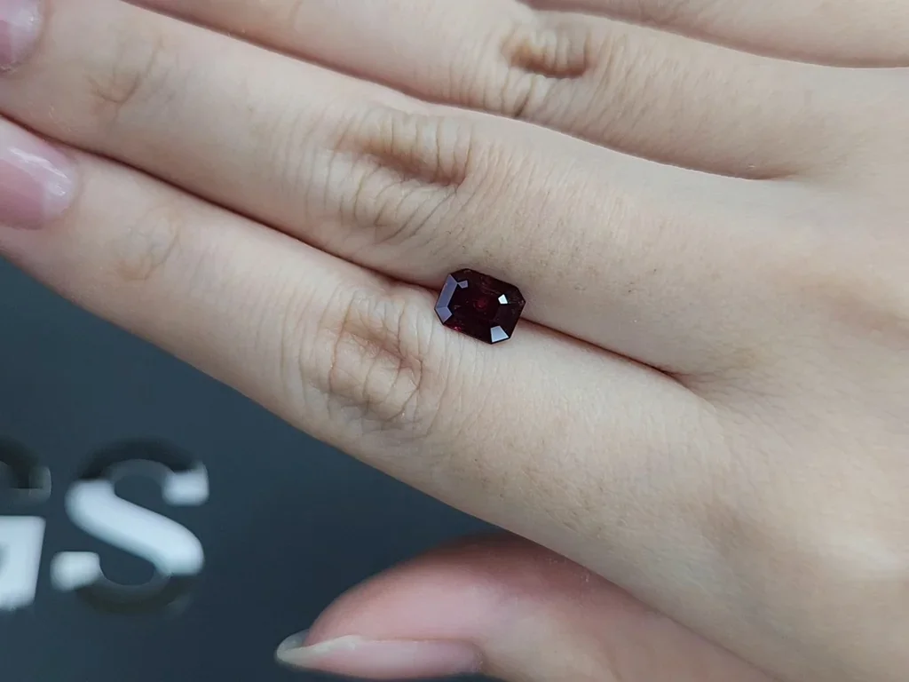 Ruby in octagon cut 1.57 carats, Africa Image №2