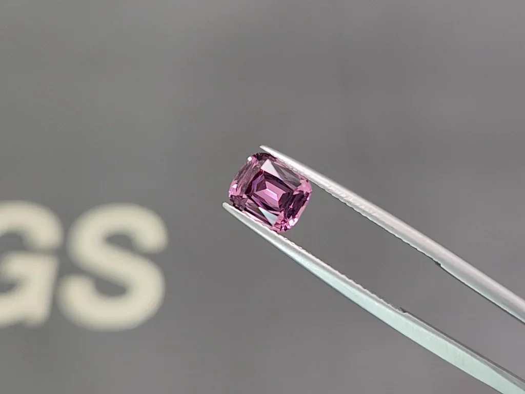 Set of rhodolite garnets in cushion cut 5.32 carats, Tanzania Image №3