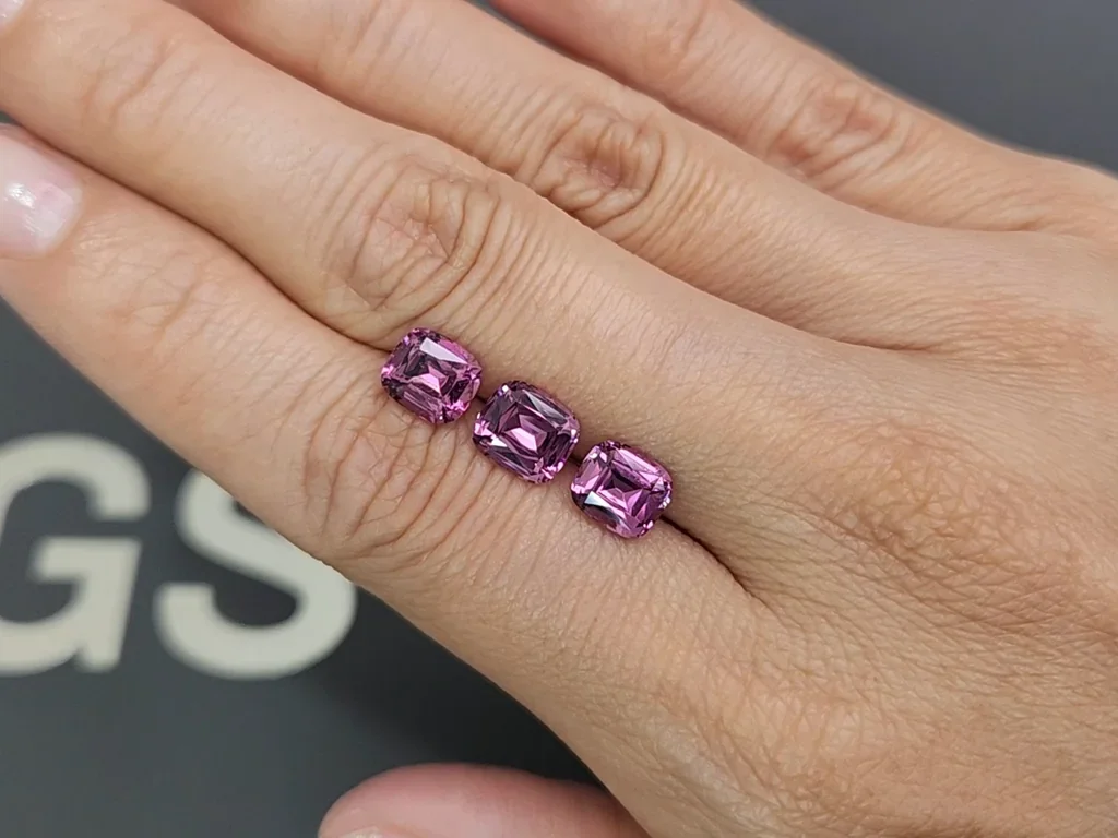 Set of rhodolite garnets in cushion cut 5.32 carats, Tanzania Image №2