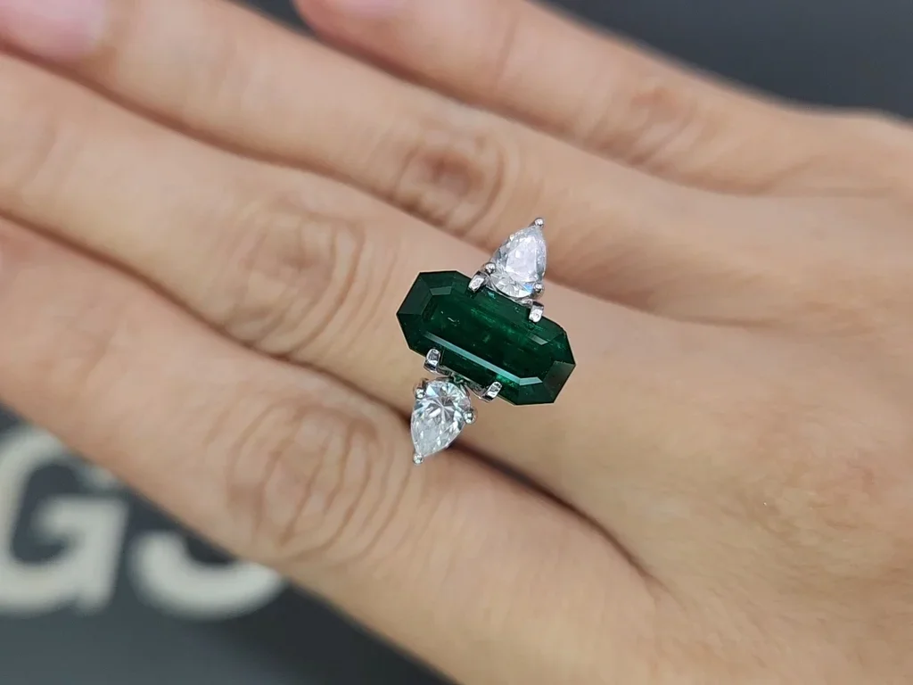 Emerald Vivid Green octagon cut 3.68 carats, Panjshir Image №5