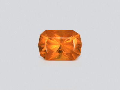 Garnet spessartine cushion cut 6.17carats, Africa photo