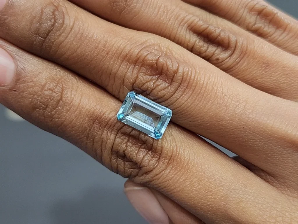Aquamarine octagon cut 3.25 carats, Madagascar  Image №2