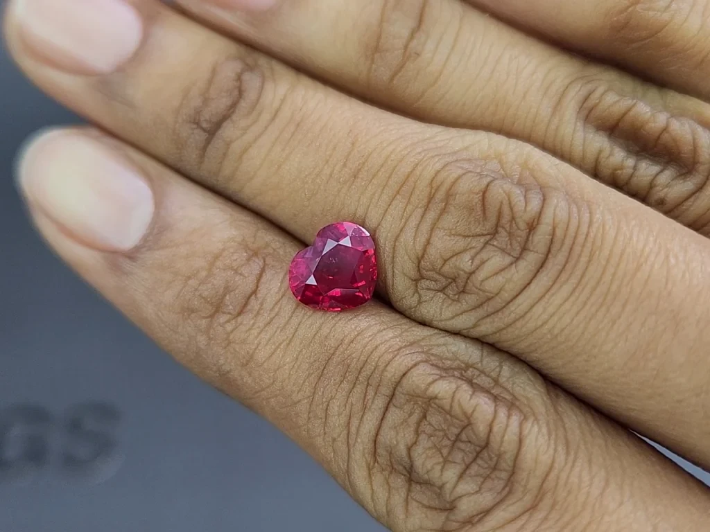 Unheated Intense Red ruby in heart shape 2.53 carats, Mozambique  Image №2
