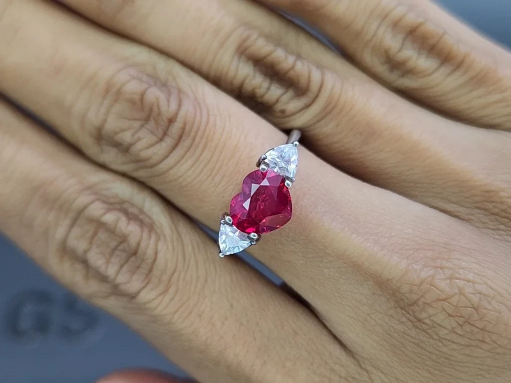 Unheated Intense Red ruby in heart shape 2.53 carats, Mozambique  Image №5