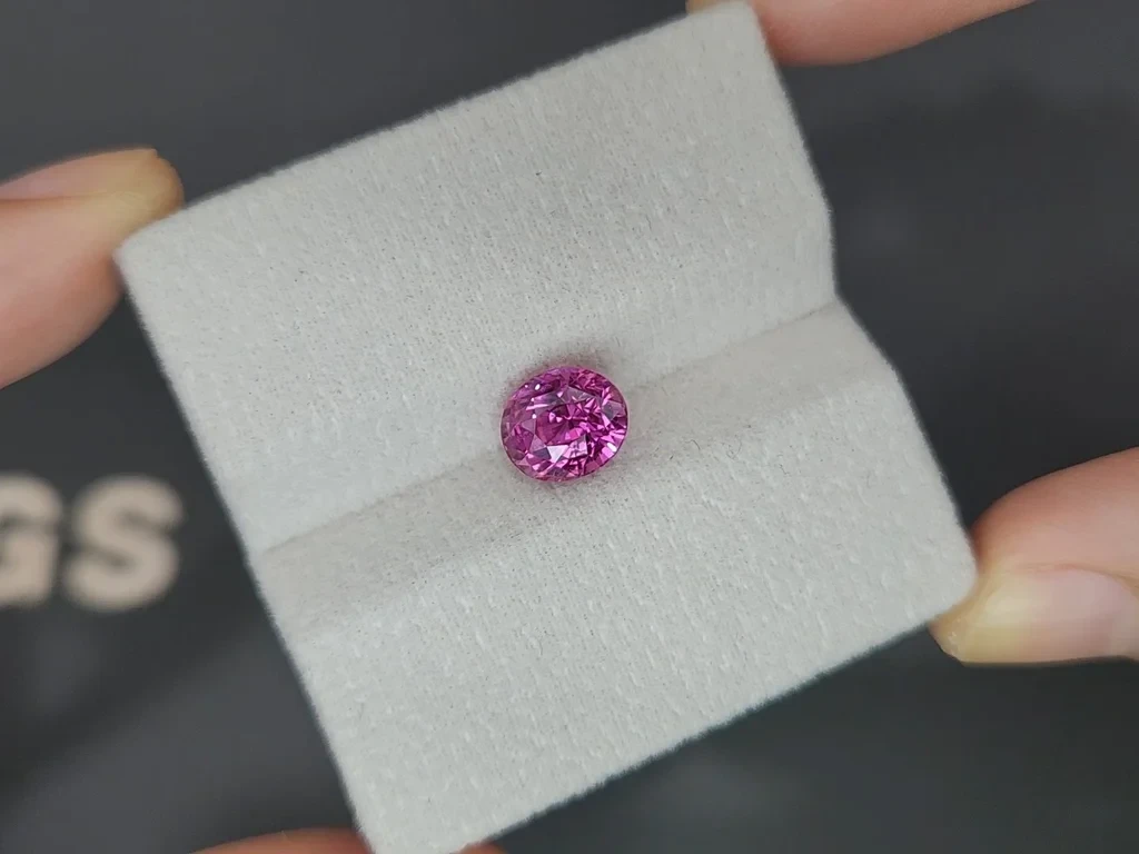 Pink sapphire cushion cut  3.04 carats, Sri Lanka Image №4