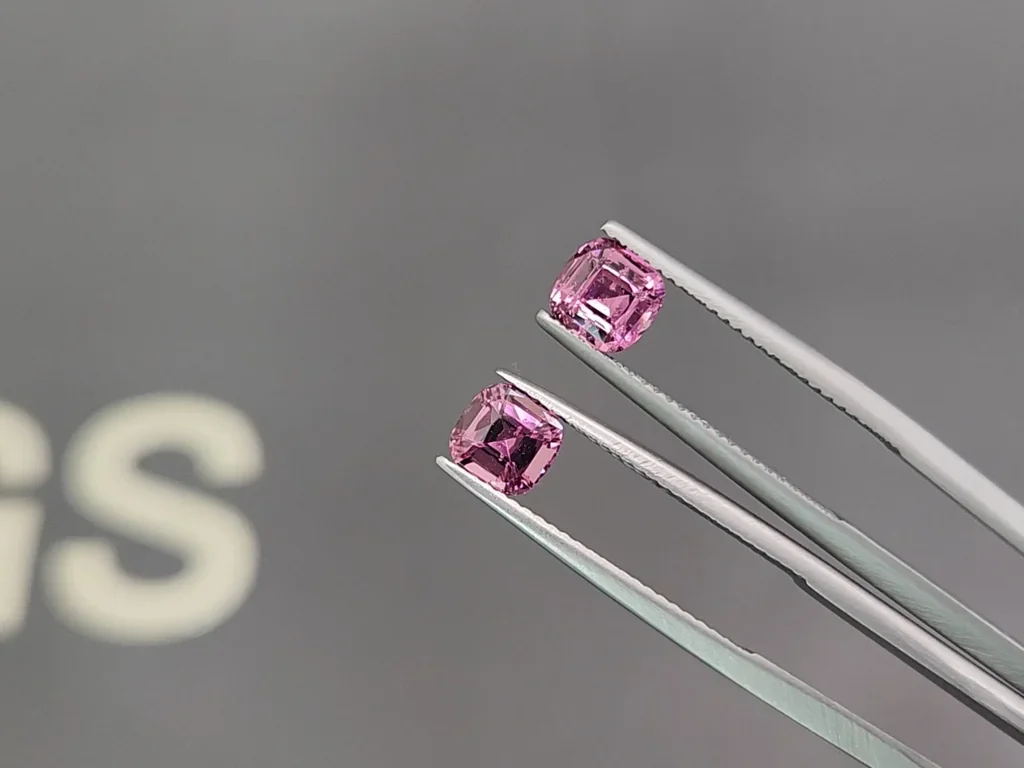 Set of rhodolite garnet cushion cut 4.43 carats, Tanzania Image №4