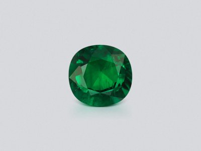 Emerald Vivid Green cushion cut 0.91 carats, Panjshir photo