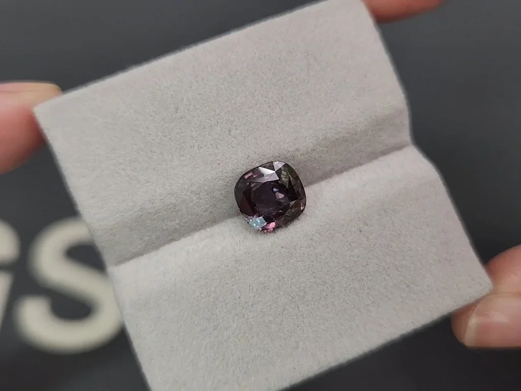 Alexandrite with color change cushion cut 2.54 carats, Tanzania Image №6