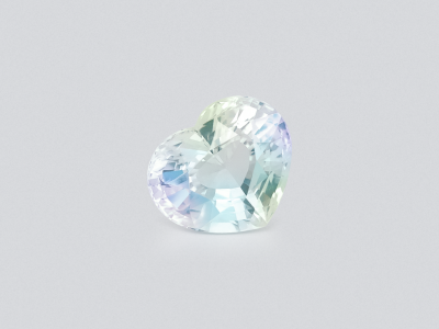 Rainbow moonstone heart shape 8.32 carats, Madagascar photo