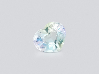 Rainbow moonstone heart shape 8.32 carats, Madagascar photo