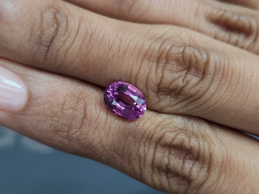 Tourmaline Hot Pink oval cuts 2.04 carats, Africa Image №2