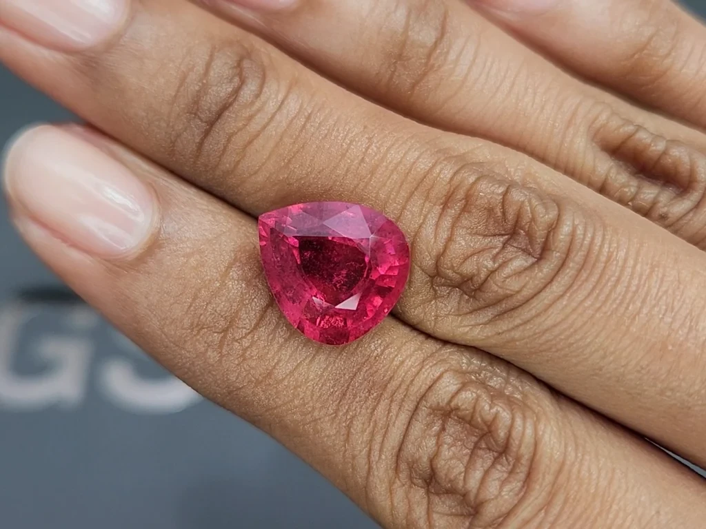 Tourmaline rubellite pear cut 7.12 carats, África Image №2