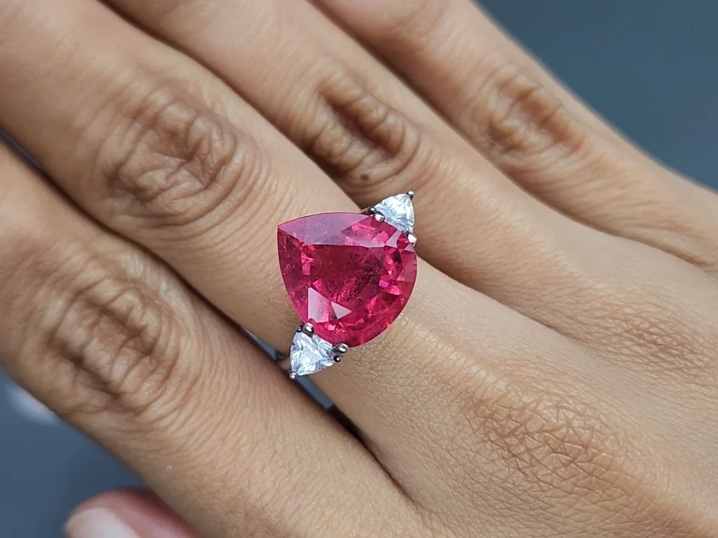 Tourmaline rubellite pear cut 7.12 carats, África Image №5