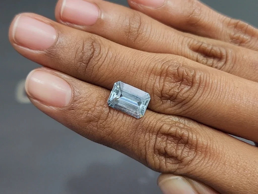 Aquamarine octagon cut 3.69 carats, Madagascar  Image №2