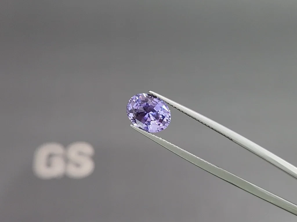 Unheated purple or Lavender sapphire in oval cut 2.96 carats, Sri Lanka Image №3