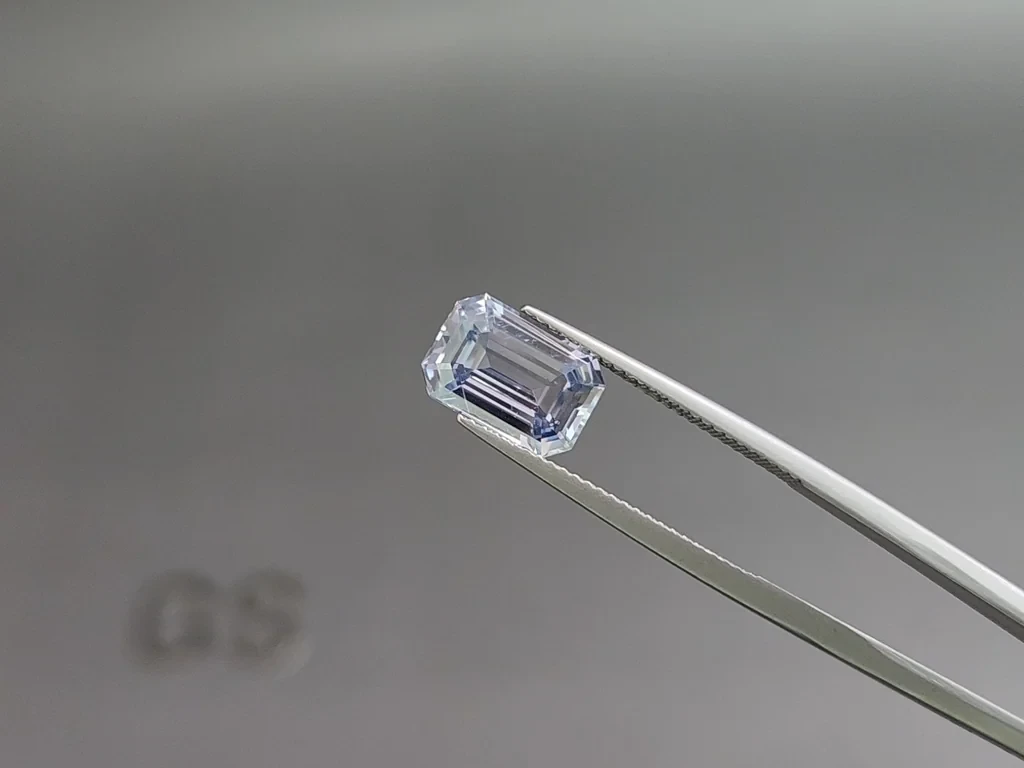 Sapphire Pastel Blue octagon cut 4.02 carats, Sri Lanka Image №3