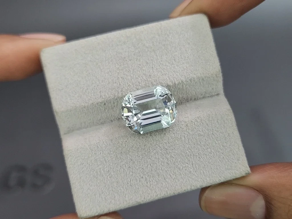 Aquamarine cushion cut 5.61 carats, Madagascar  Image №4