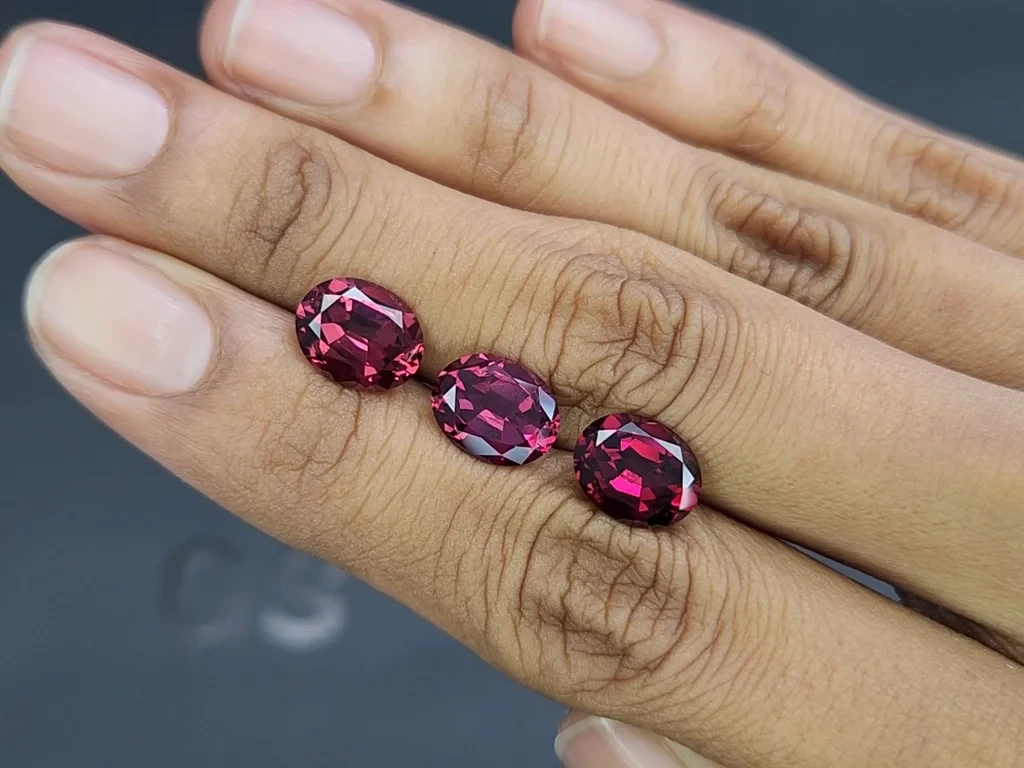Set of rhodolite garnets oval cut 9.37 carats, Madagascar Image №2