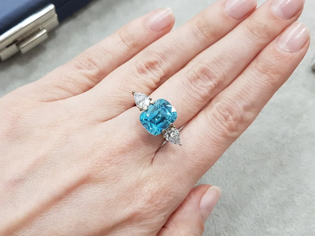 Cushion cut blue zircon 11.18 ct Image №3