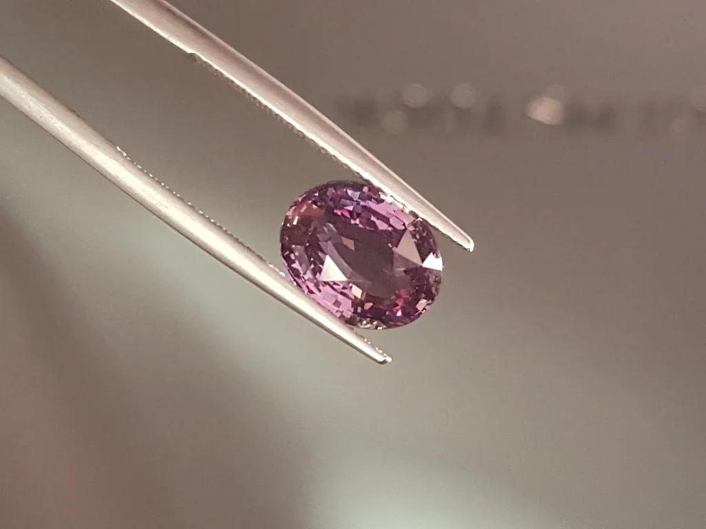 Rare alexandrite in oval cut with strong color change effect 4.05 ct, Sri Lanka Image №6