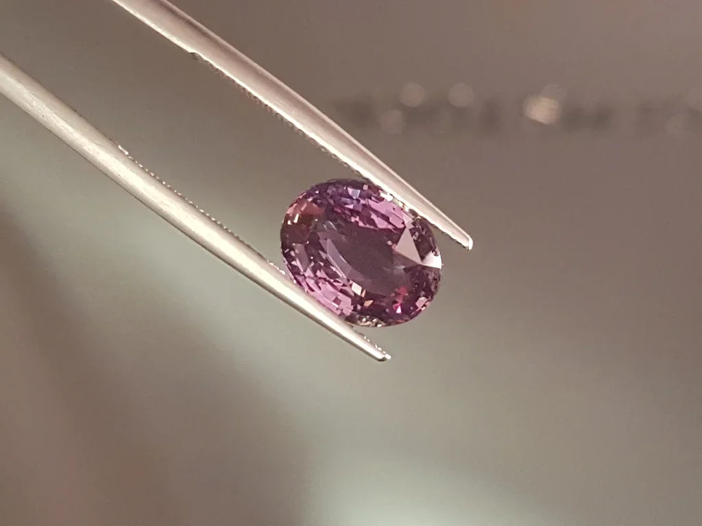 Rare alexandrite in oval cut with strong color change effect 4.05 ct, Sri Lanka Image №7