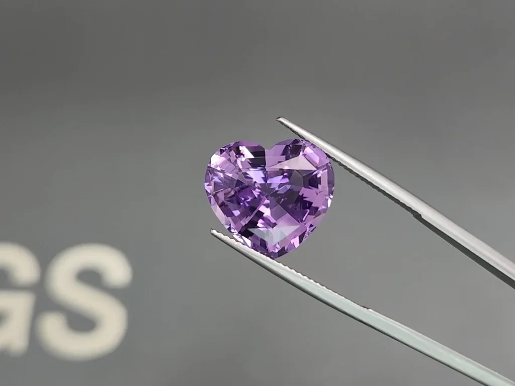 Heart shape amethyst 10.44 carats  Image №3