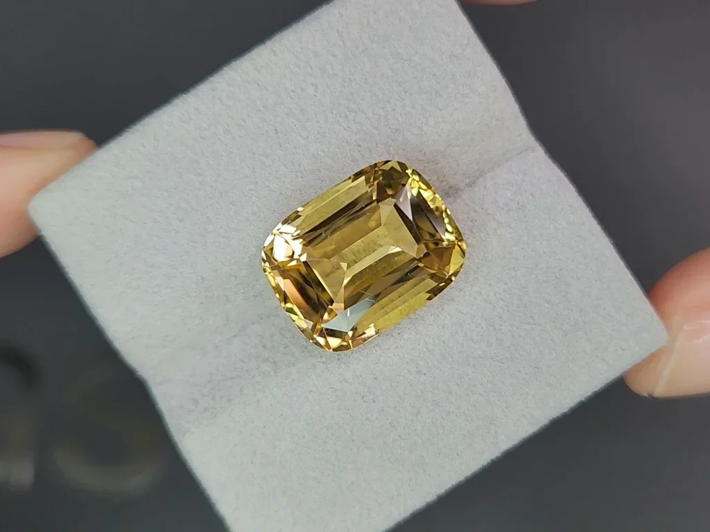 Set of yellow citrines in a high-precision cushion cut 33.52 carats, Africa Image №5