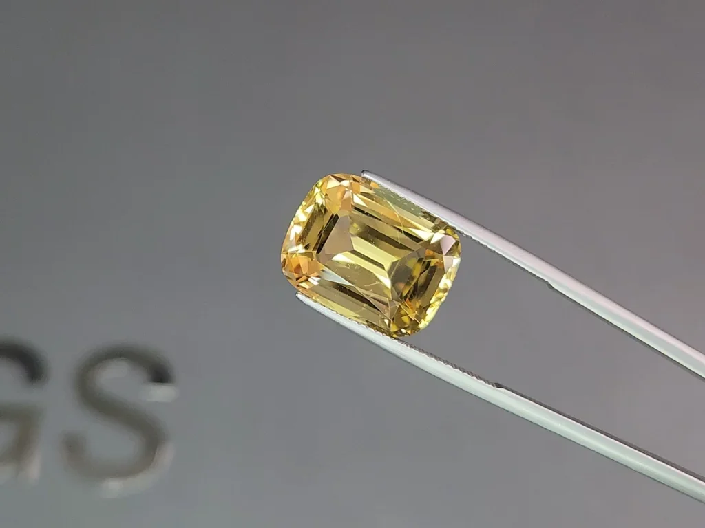 Set of yellow citrines in a high-precision cushion cut 33.52 carats, Africa Image №3