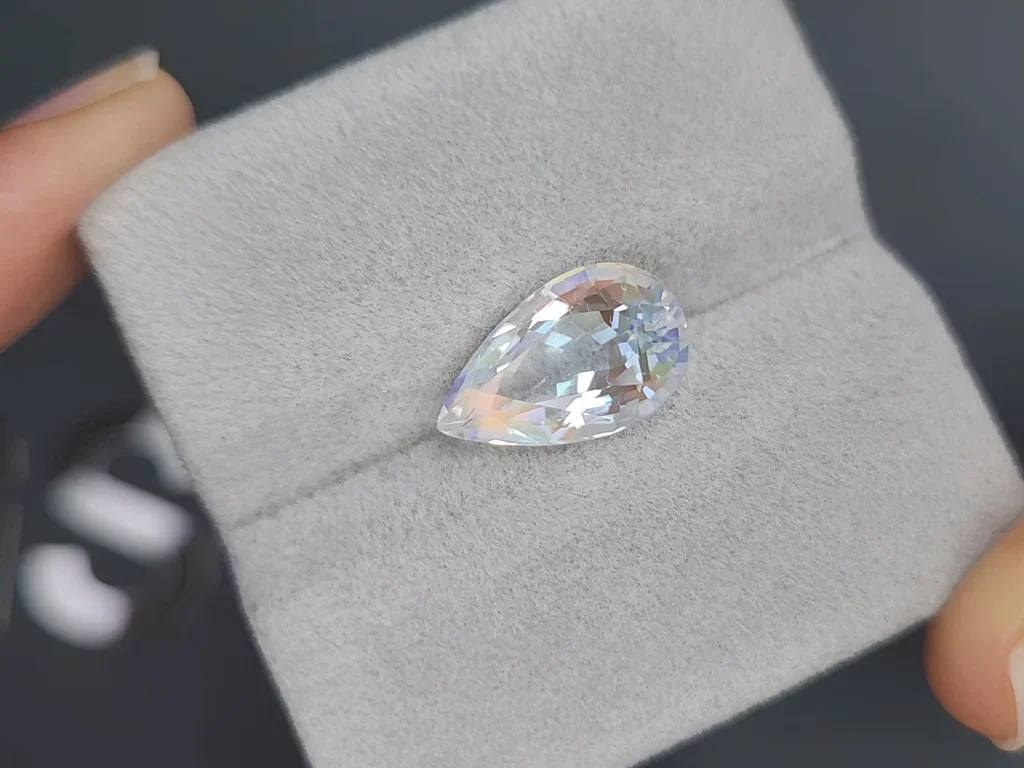 Moonstone pear cut 5.06 carats, Madagascar Image №4
