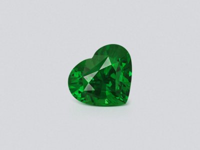 Vivid Green tsavorite garnet in heart shape 1.02 carats, Tanzania  photo