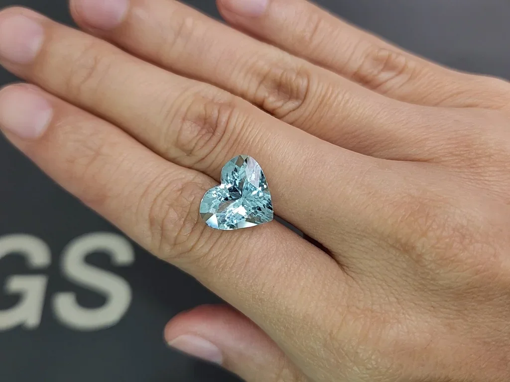 Aquamarine heart shape 5.55 carats, Madagascar  Image №2