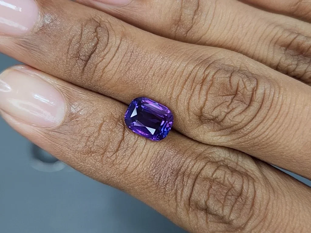 Unheated purple sapphire cushion cut 3.06 carats, Sri Lanka Image №2