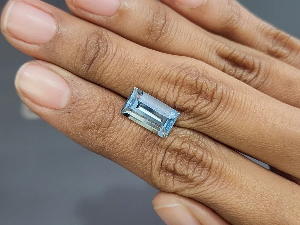 Aquamarine baguette cut 4.29 carats, Madagascar  Image №2
