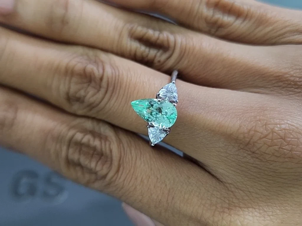 Paraiba tourmaline pear cut 1.65 carats, Mozambique Image №5