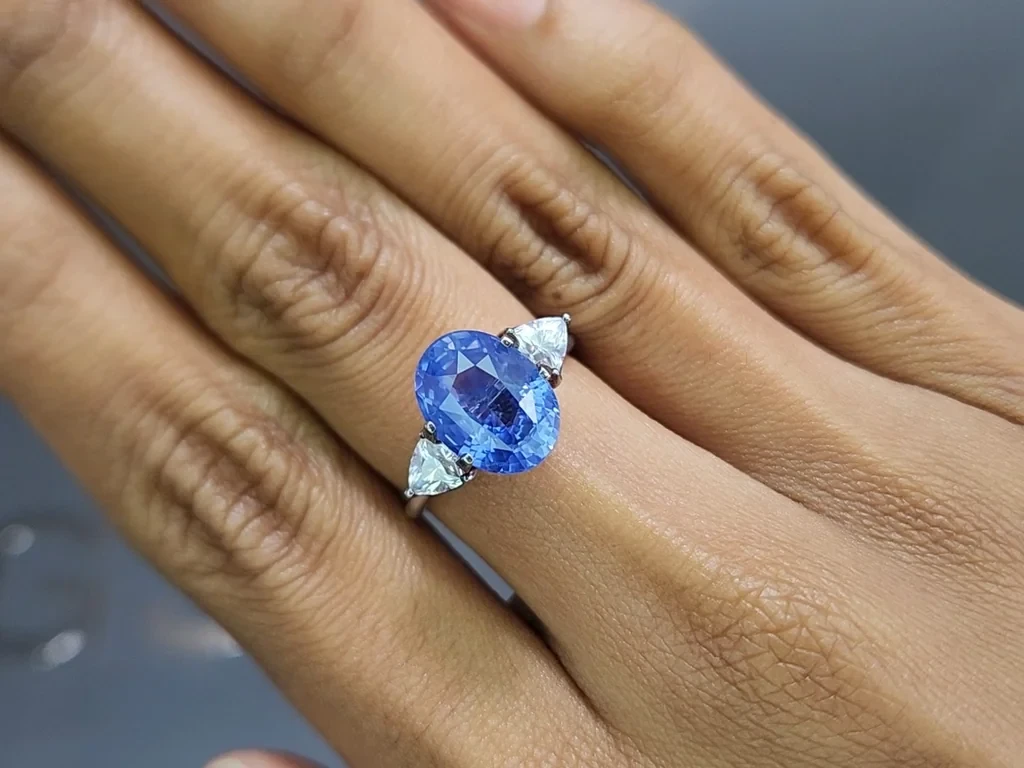 Unheated sapphire oval cut 5.58 carats, Sri Lanka Image №5