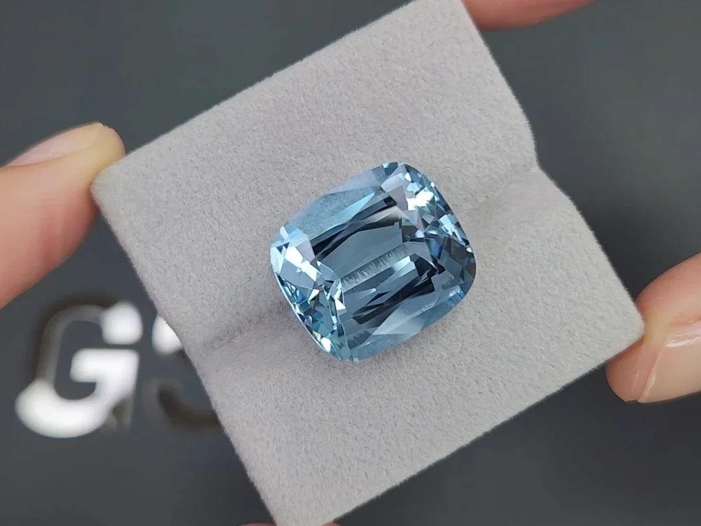 Large 18.18ct cushion cut aquamarine, Madagascar  Image №4