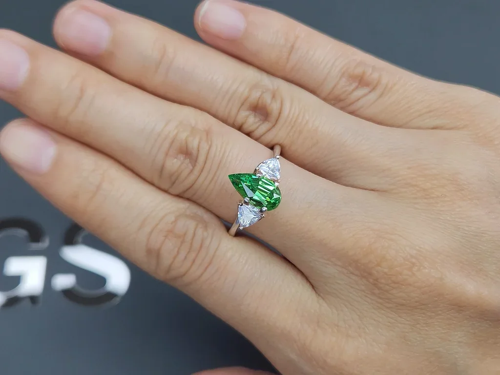 Neon Green tsavorite garnet in pear cut 1.75 carats, Tanzania Image №5