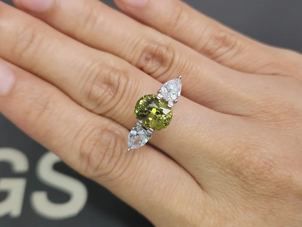 Chrysoberyl oval cut 3.67 carats, Sri Lanka   Image №5