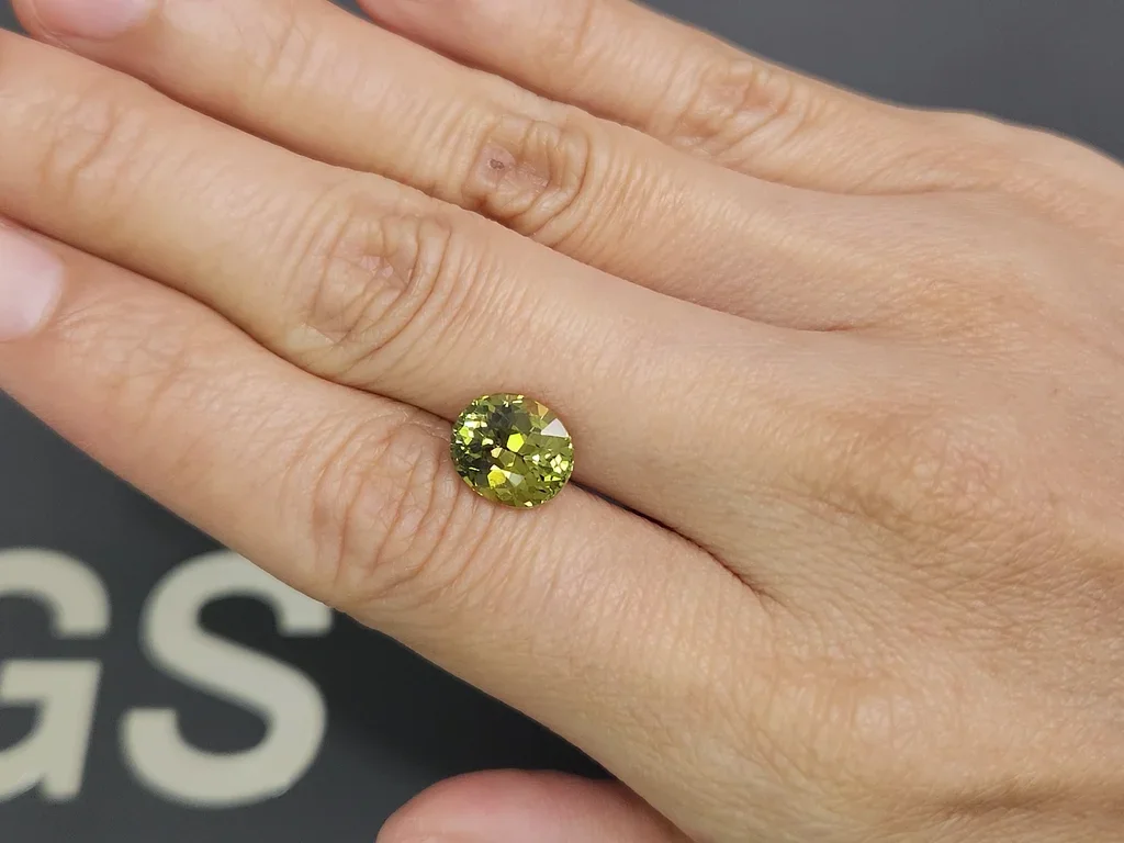 Chrysoberyl oval cut 3.67 carats, Sri Lanka   Image №2