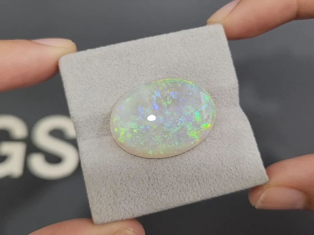 Large oval cut opal 14.60 carats, Ethiopia Image №3