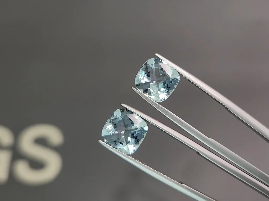 Pair of aquamarines cushion cut 5.03 carats, Madagascar  Image №3