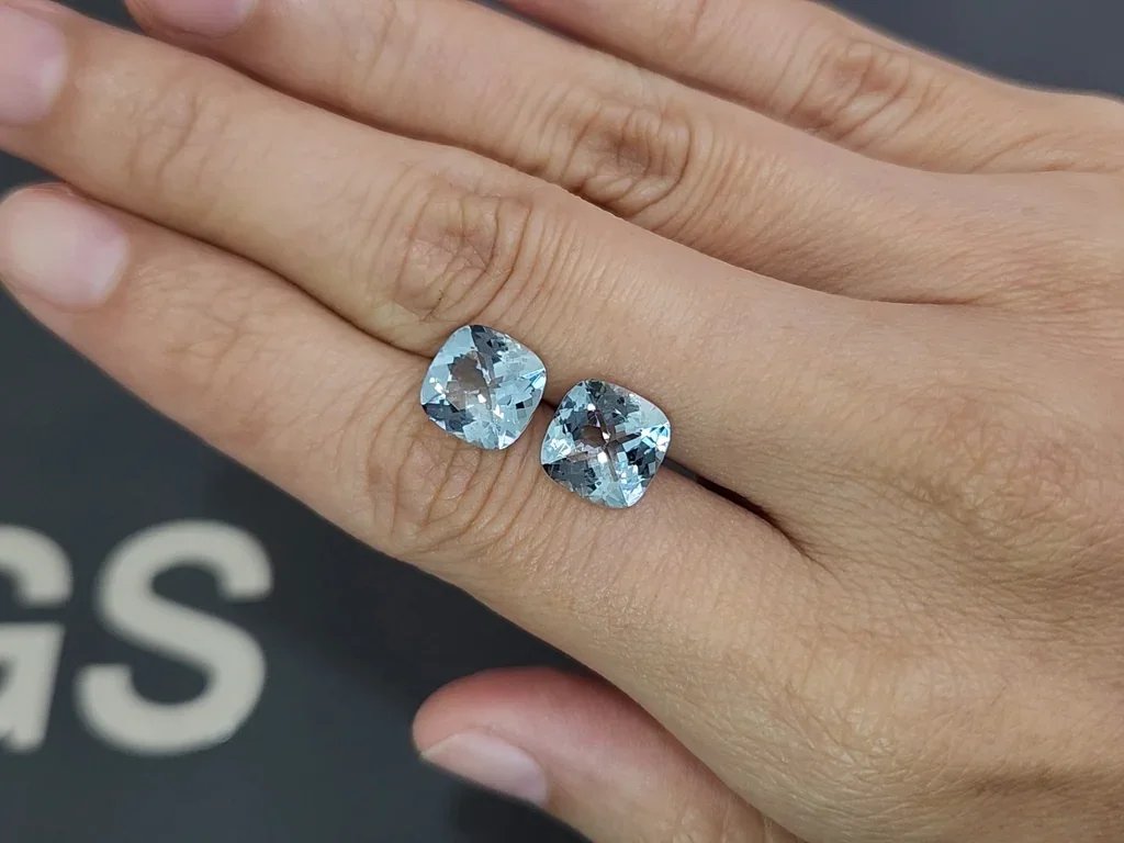 Pair of aquamarines cushion cut 5.03 carats, Madagascar  Image №2