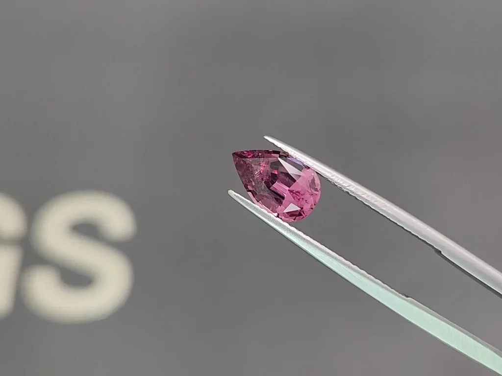 Set of rhodolite garnets in pear cut 4.77 carats, Tanzania Image №3